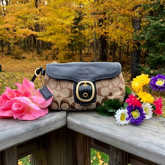 Coach Handbags - COACH Leatherware Large Size Wristlet- FITS PHONES